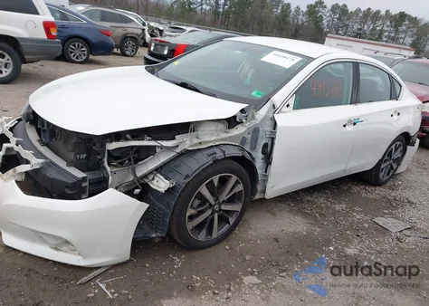 2017 Nissan Altima 2.5 Sr z USA, uszkodzony, nr VIN 1N4AL3AP3HC262166